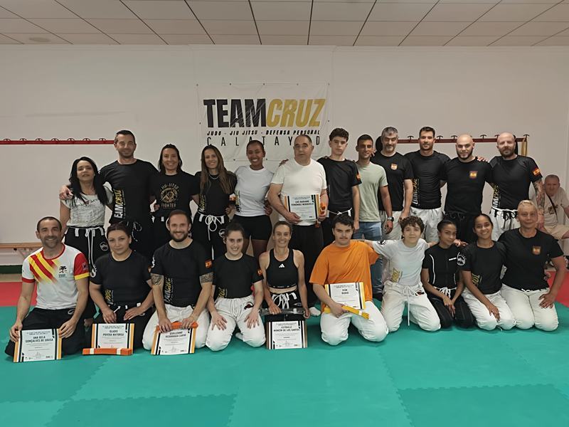 Contacta con Team Cruz Calatayud