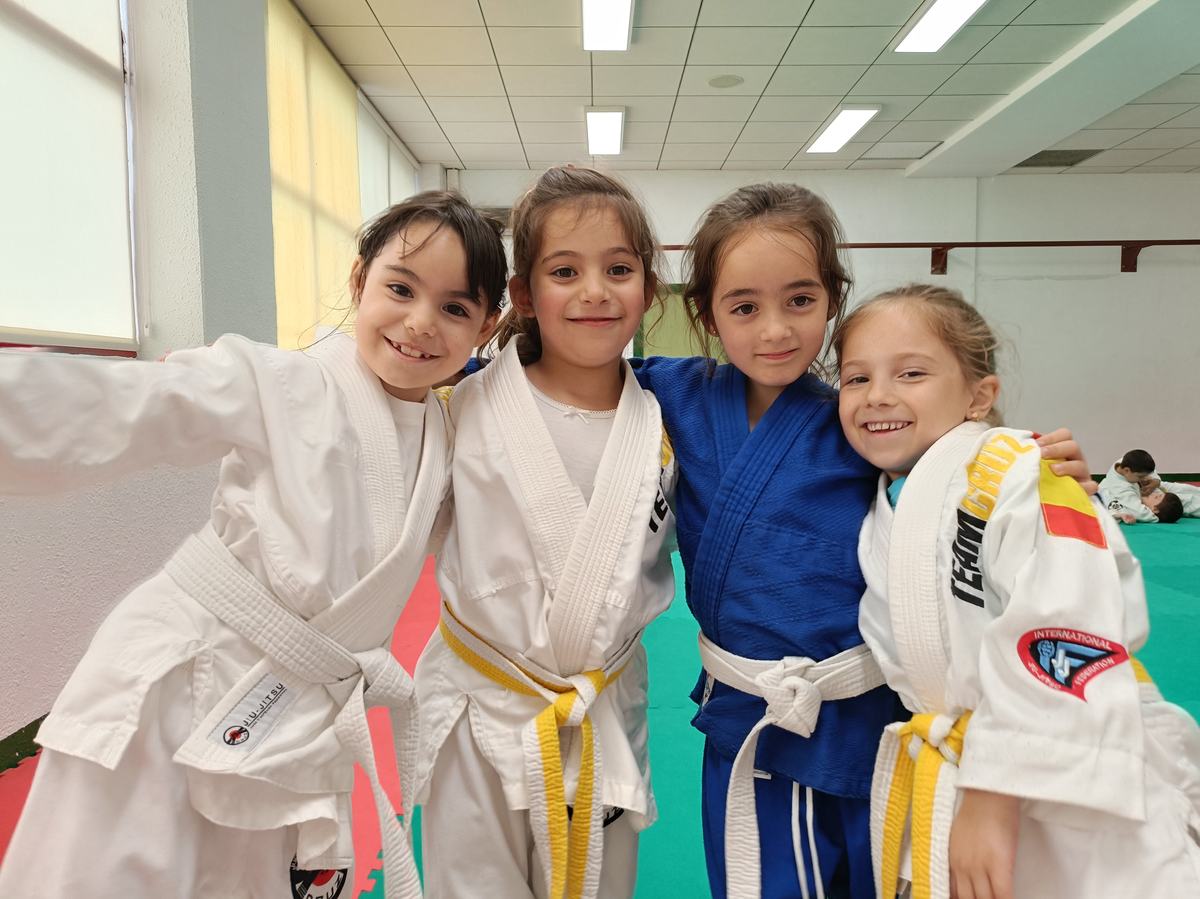 Alumnas grupos infantiles 2026